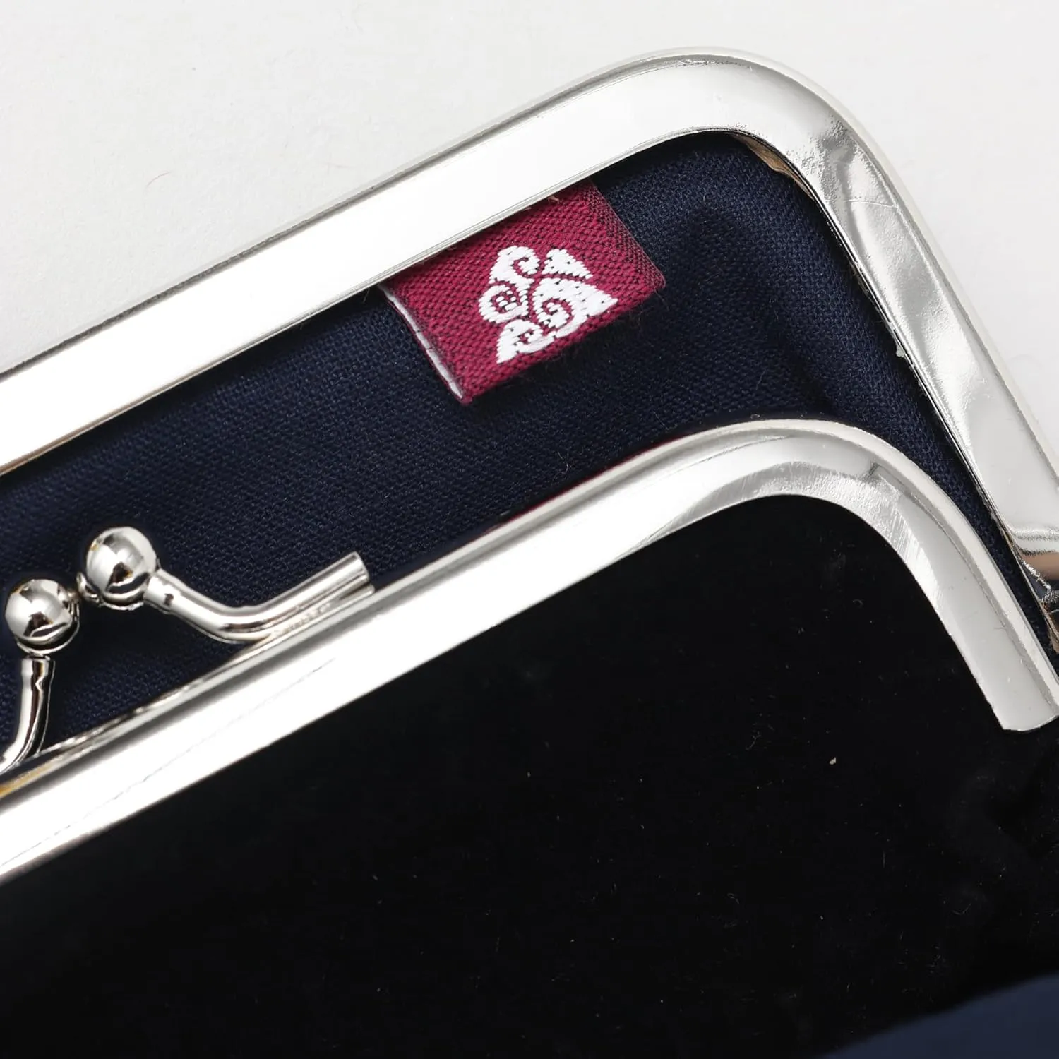 [倭物や Kaya] Gamaguchi - Purse with Clasp/Oriental Eastern European Design Japanese Retro Parent and Child Purse Partition JMP9104 Flying Bird BLUE