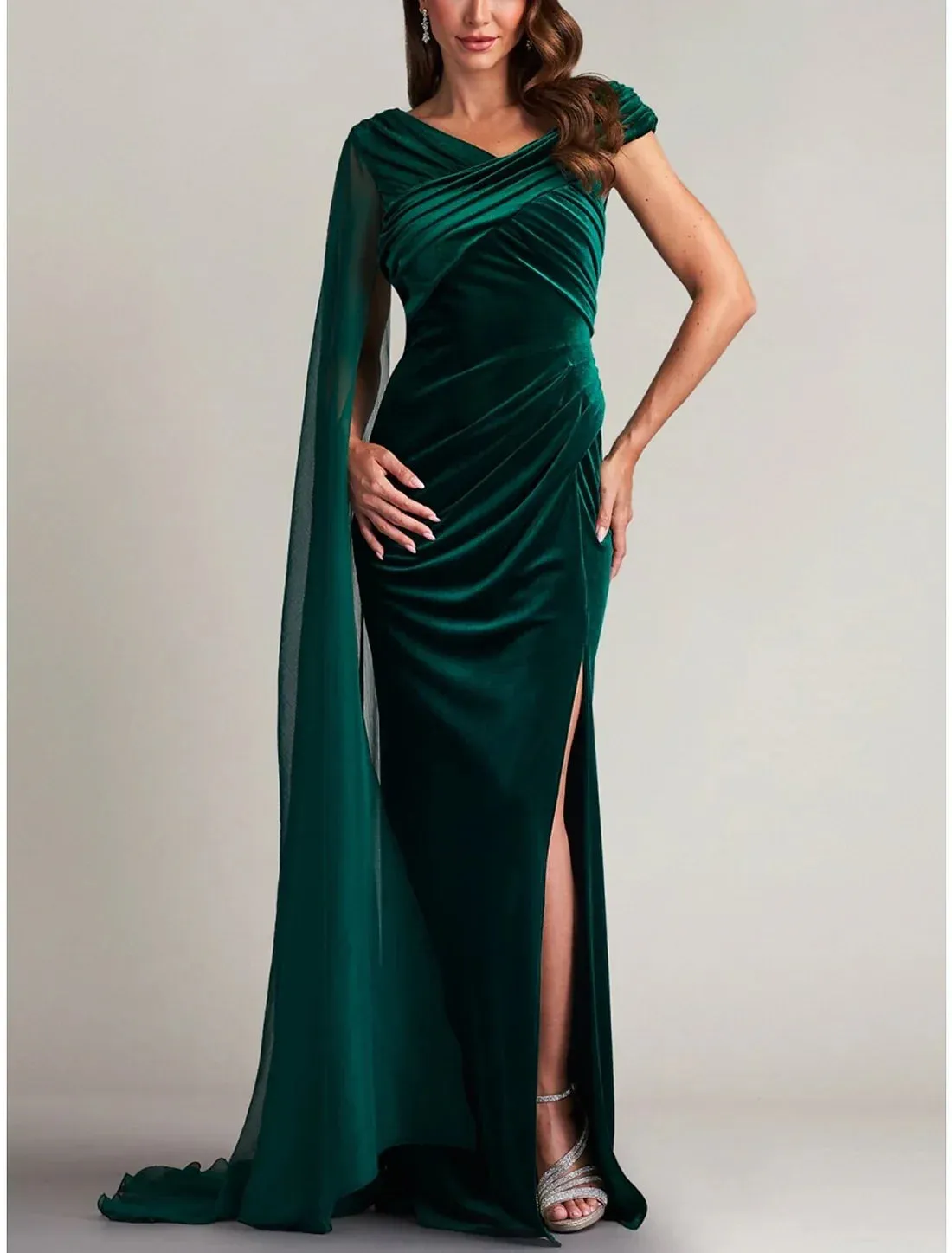 A-Line Evening Gown Elegant Dress Formal Court Train Sleeveless V Neck Velvet with Ruched Slit Dark Green