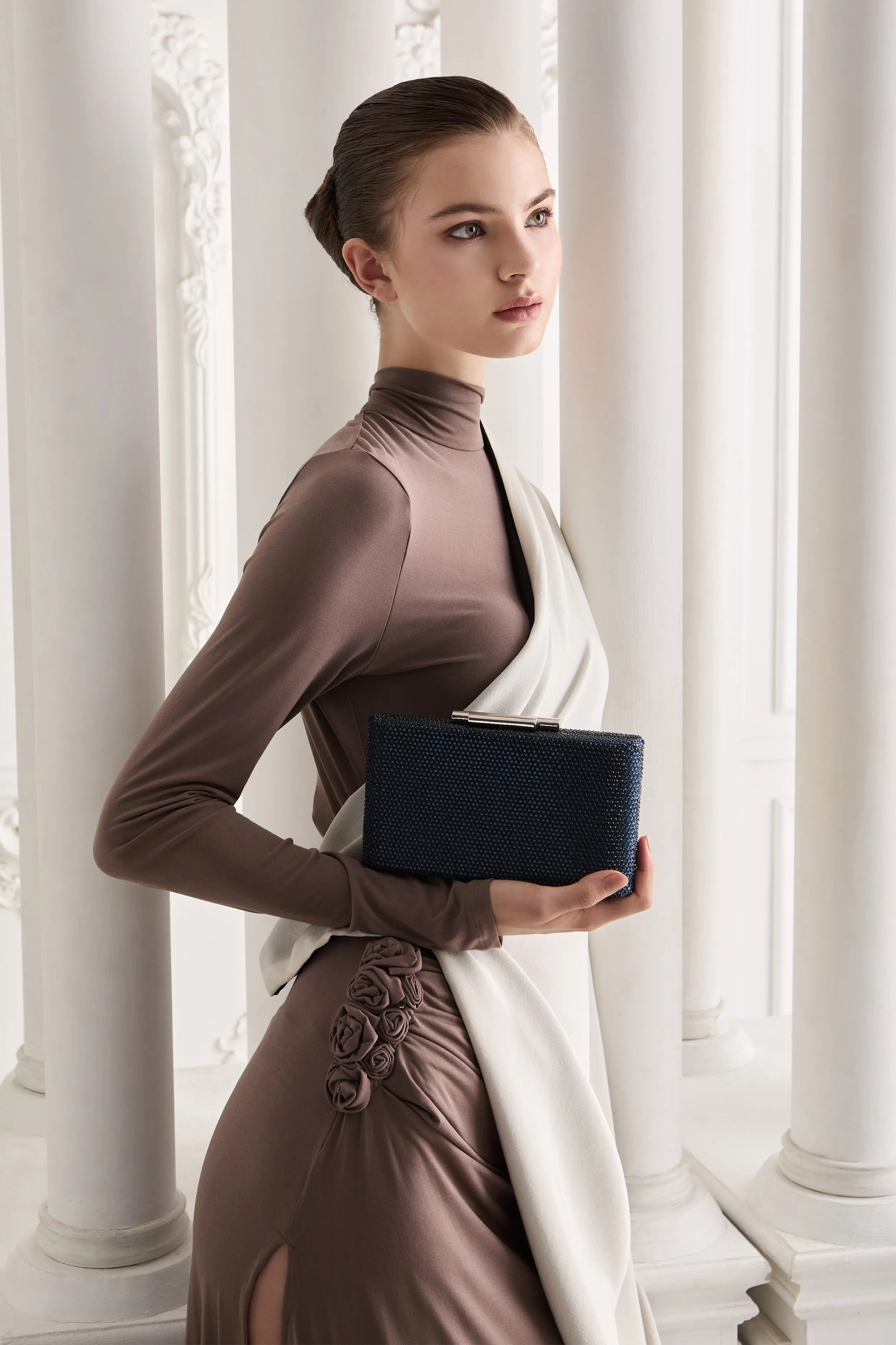Alexa Crystal Clutch (Midnight Blue)