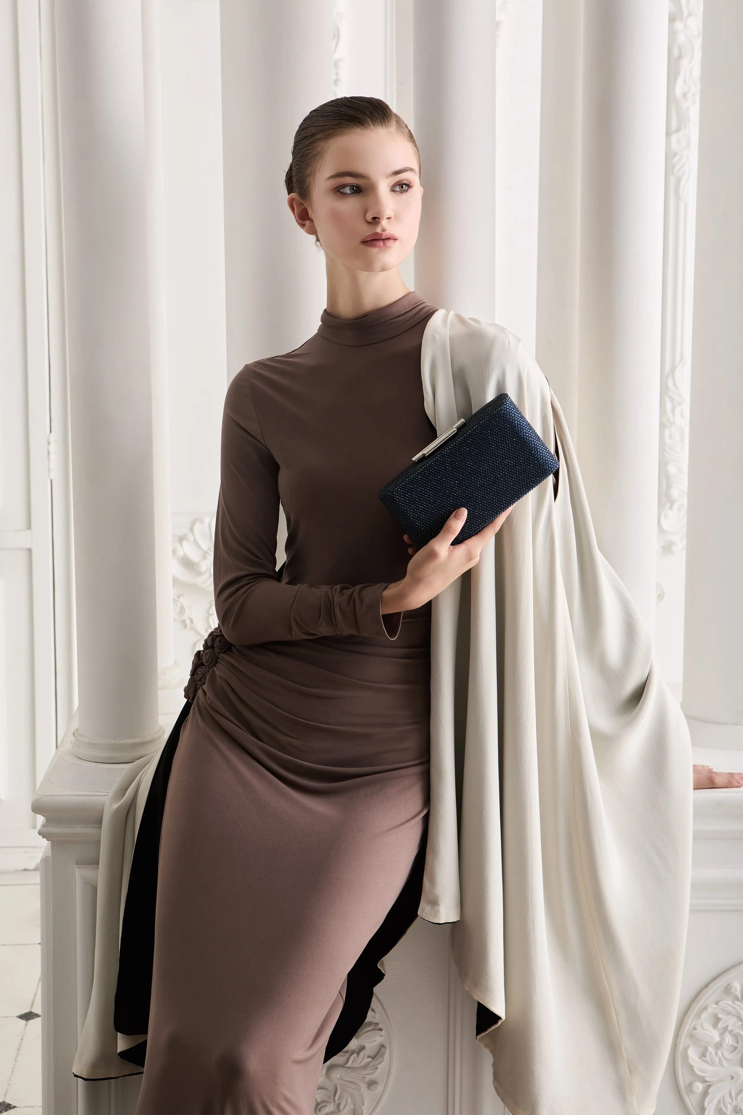 Alexa Crystal Clutch (Midnight Blue)