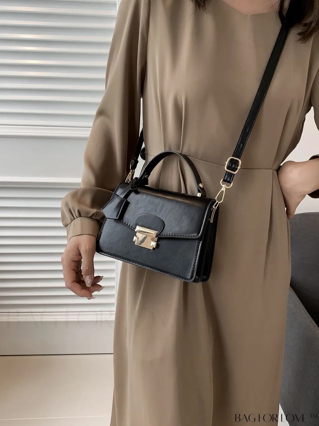 BagForLove - Compact Square PU Leather Handbag - Sleek and Elegant Design