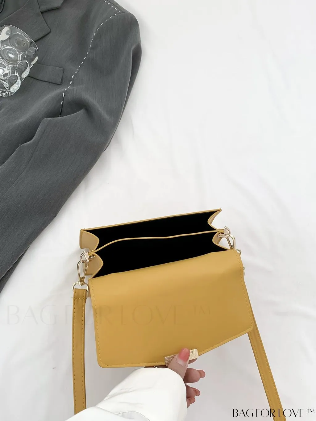 BagForLove - Compact Square PU Leather Handbag - Sleek and Elegant Design
