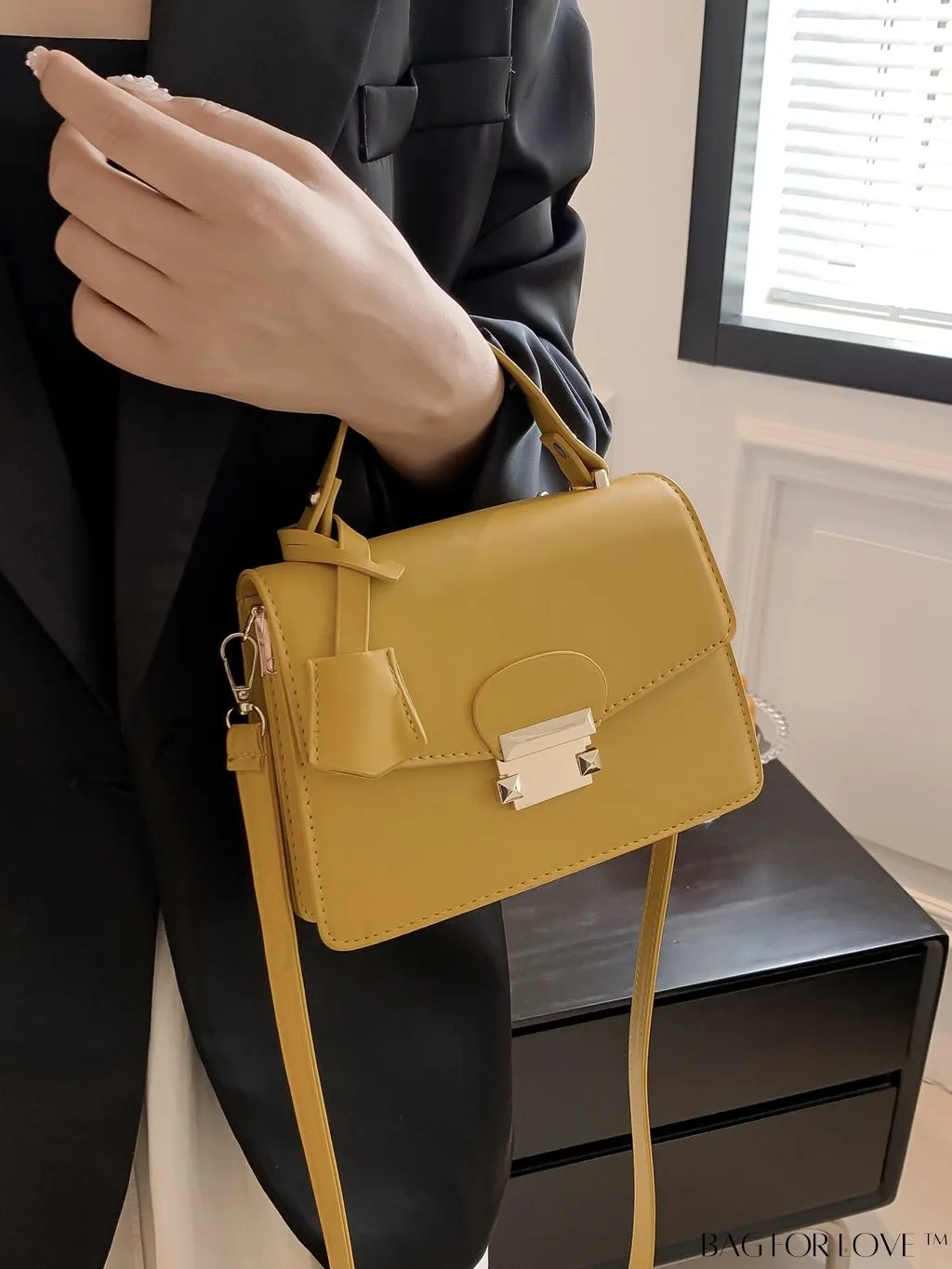 BagForLove - Compact Square PU Leather Handbag - Sleek and Elegant Design