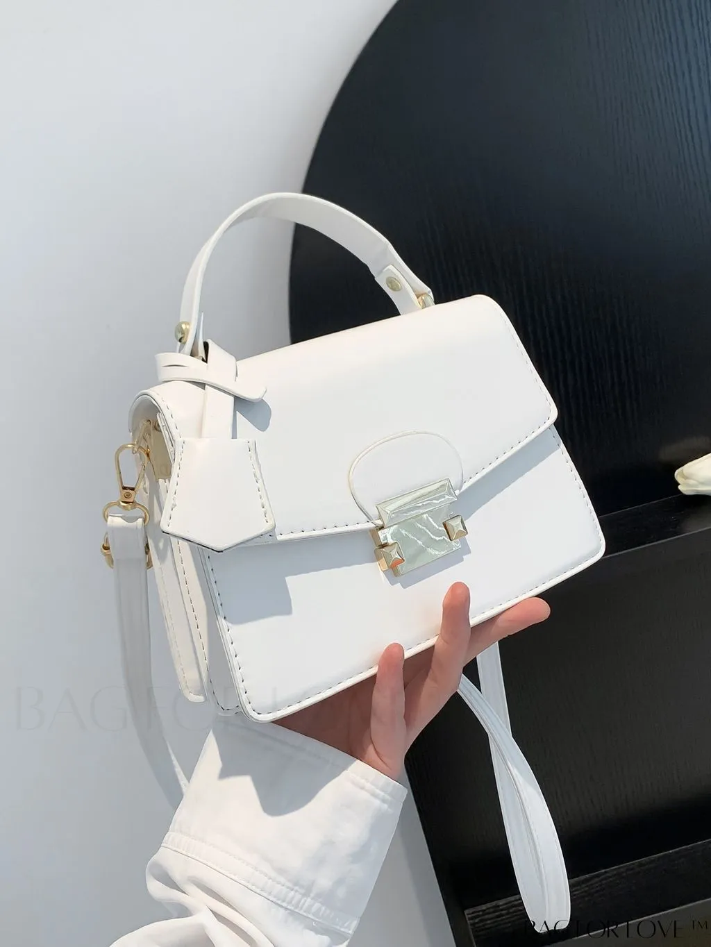 BagForLove - Compact Square PU Leather Handbag - Sleek and Elegant Design