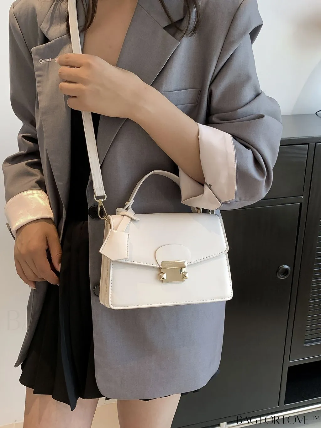 BagForLove - Compact Square PU Leather Handbag - Sleek and Elegant Design