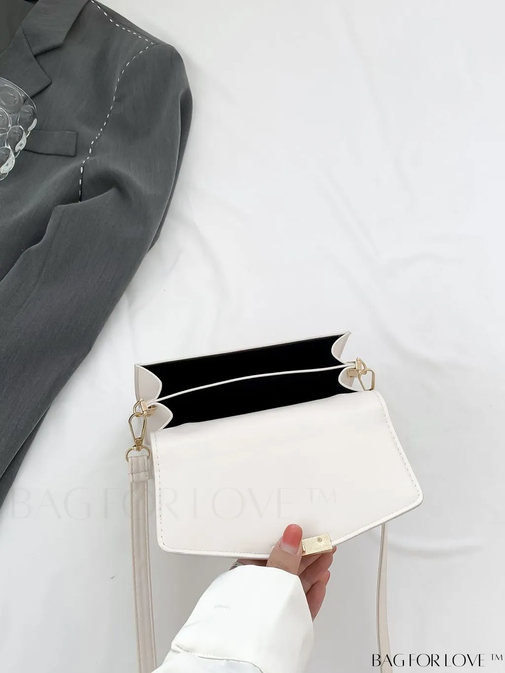 BagForLove - Compact Square PU Leather Handbag - Sleek and Elegant Design