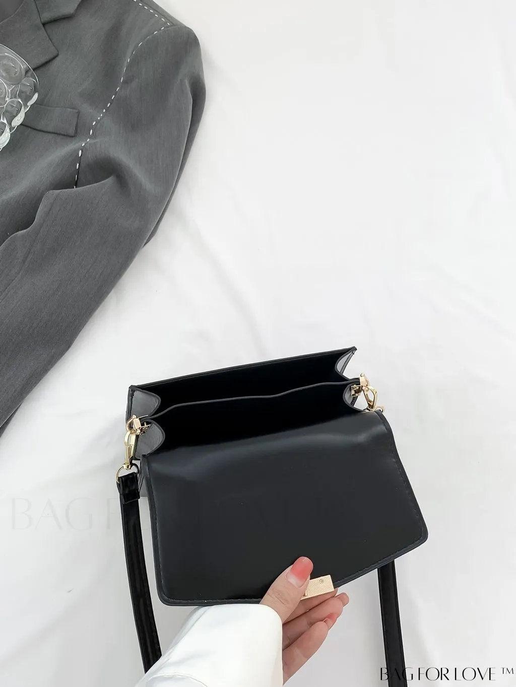 BagForLove - Compact Square PU Leather Handbag - Sleek and Elegant Design