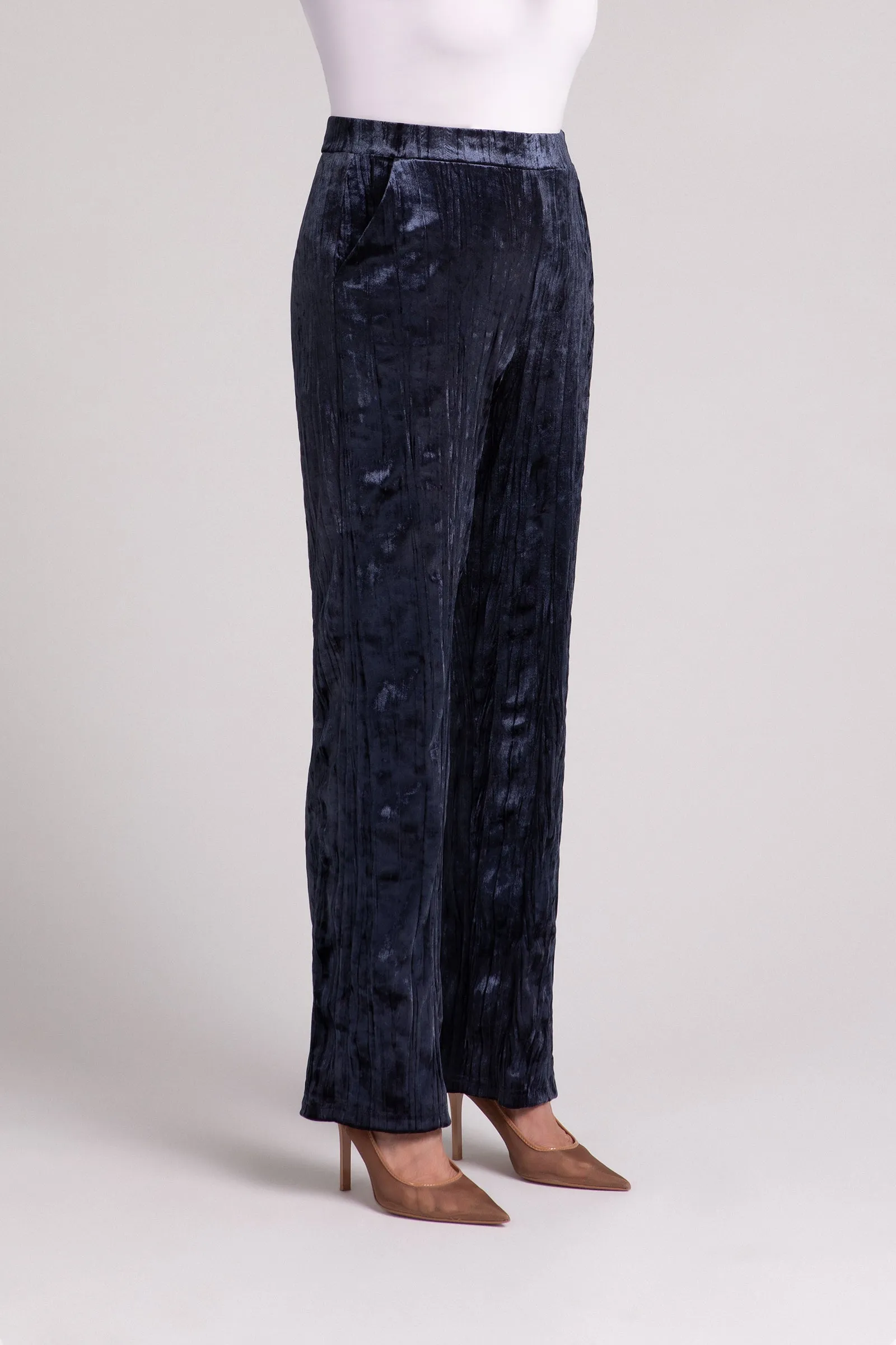 Crinkle Velvet Straight Leg Pant
