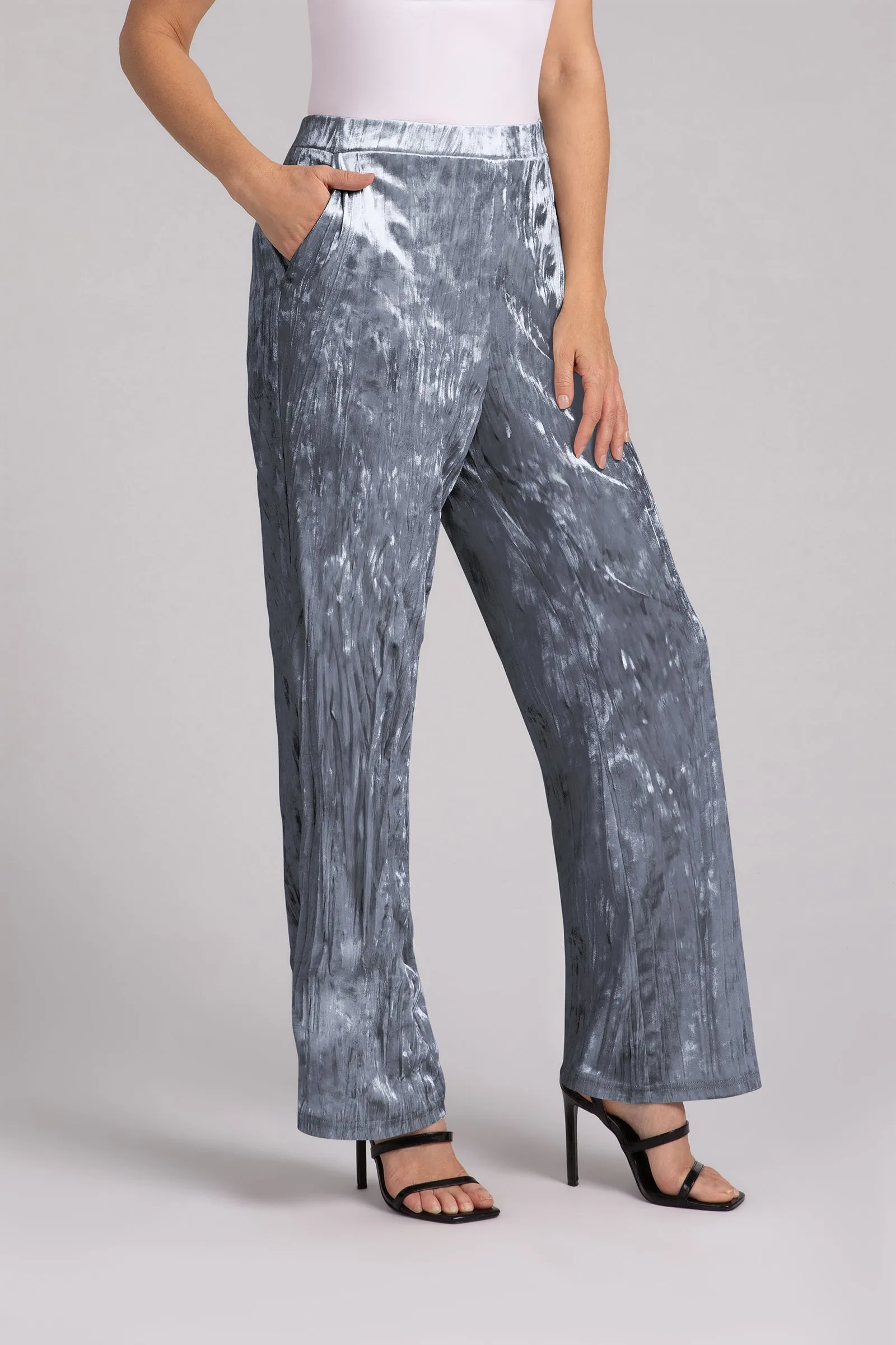 Crinkle Velvet Straight Leg Pant