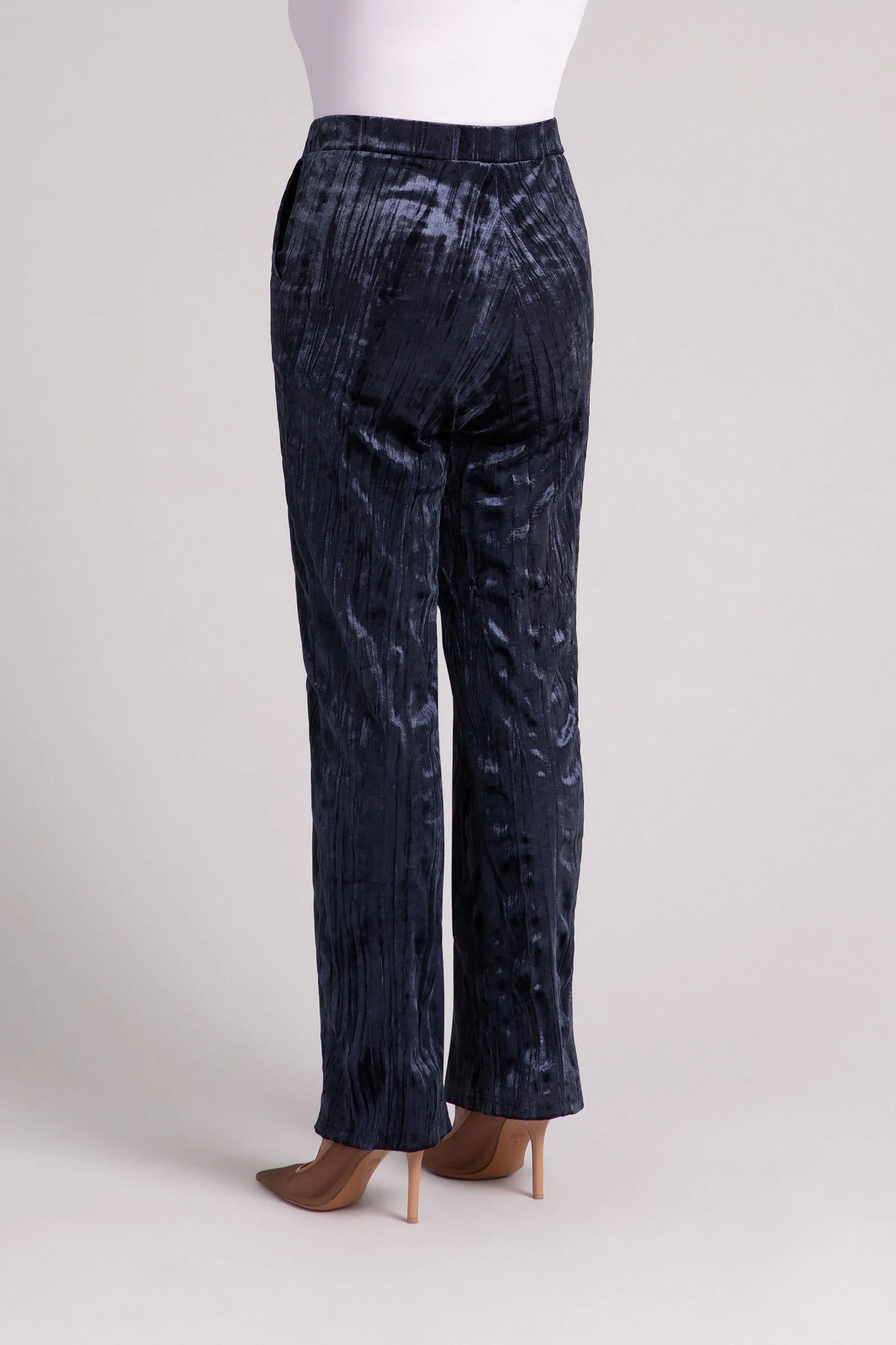 Crinkle Velvet Straight Leg Pant