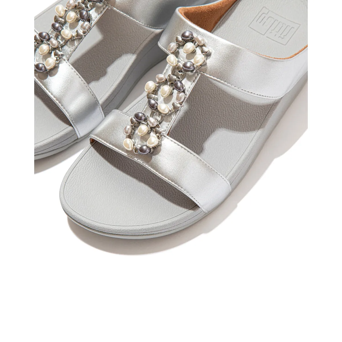 FINO Pearl-Chain Leather Slides