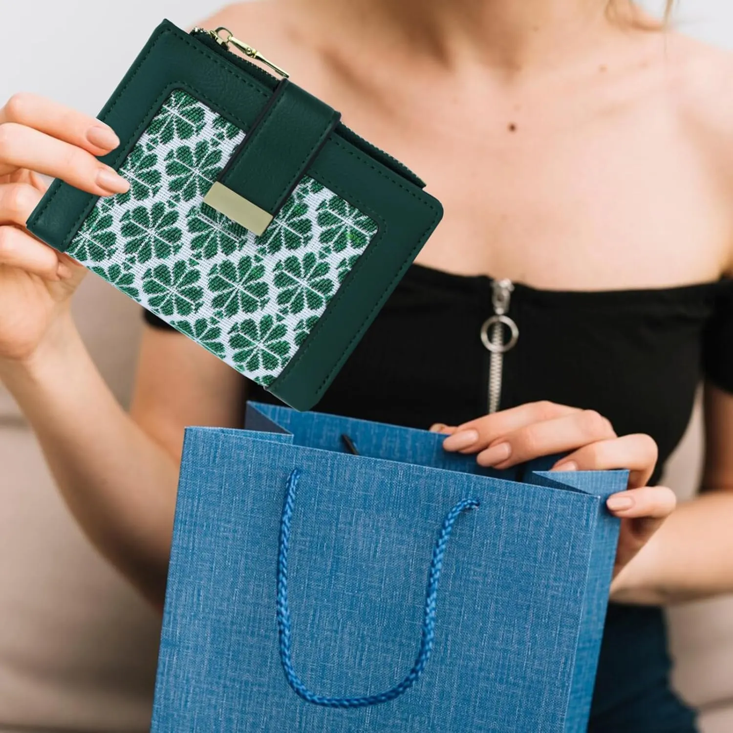Green RFID Blocking Wallet for Women Small Leather Coin Purse with Flower Design Minimalist Credit Card Holder and ID Window Cute Travel Cash Wallet for Women