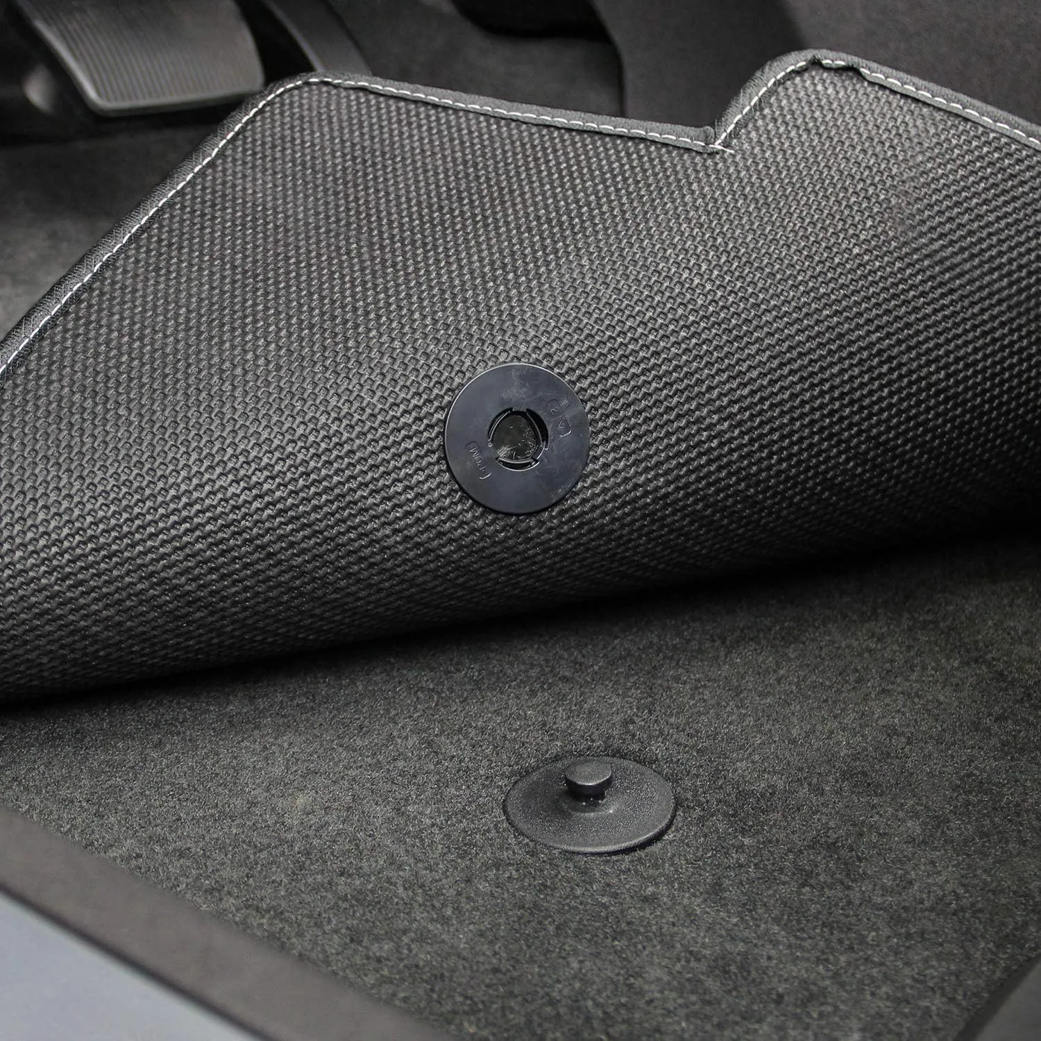 Lloyd Mats Heavy Duty Carpeted Floor Mats for Jeep JK Wrangler Unlimited 2014-2018 (Black, 2PC - Rubicon Logo)