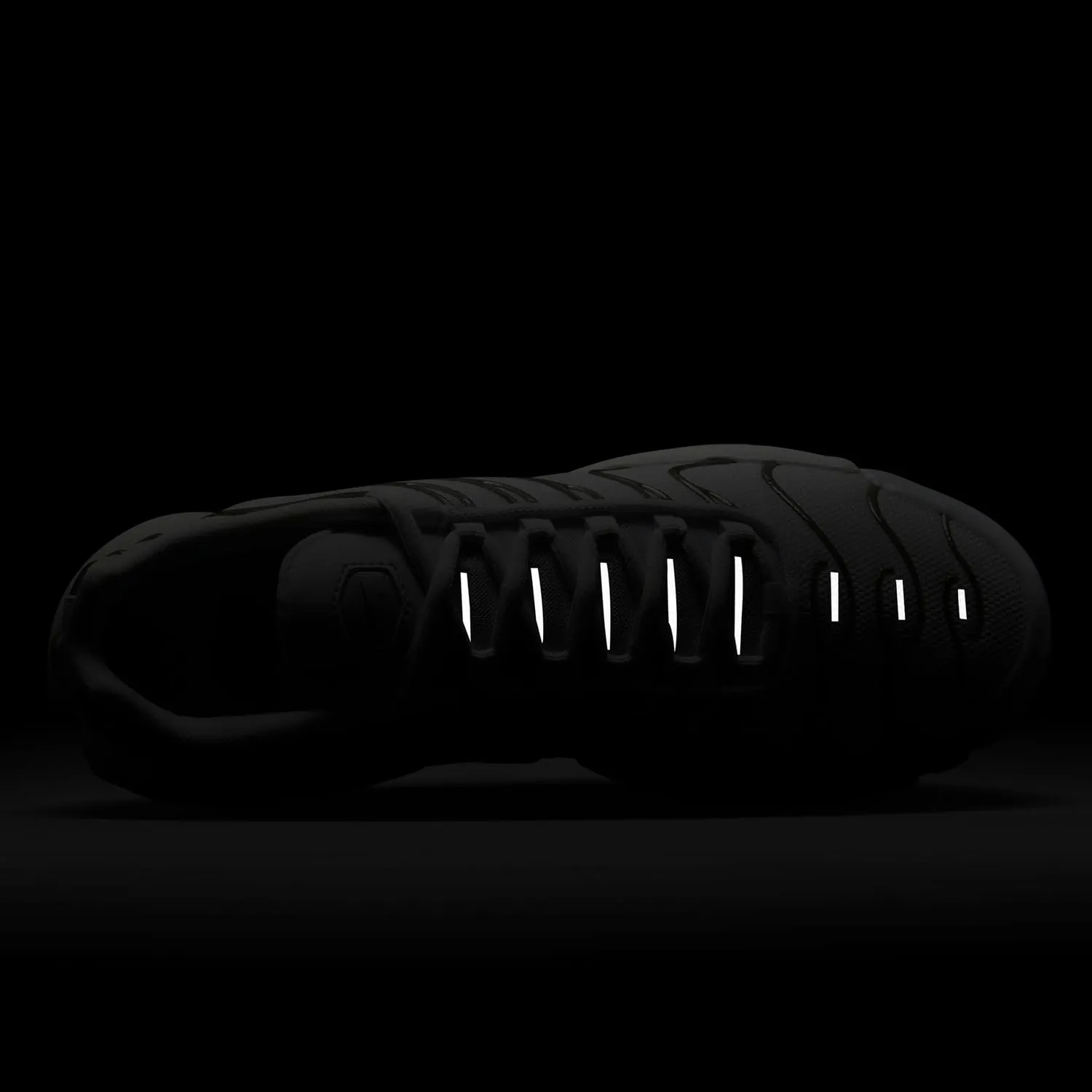 Nike Air Max Plus - Women's (HJ9743-100, White/Black/Pure Platinum) Size 8