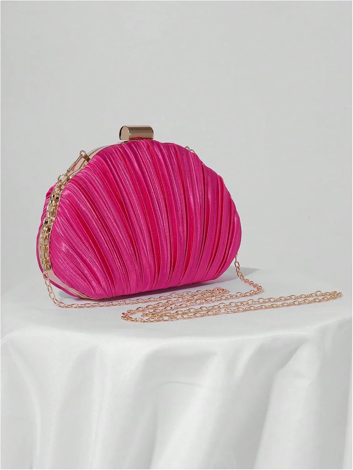 QWINEE Women's Shell Shaped Clutch Purse Ruched Mini Crossbody Bag Elegant Evening Handbag with Chain Strap
