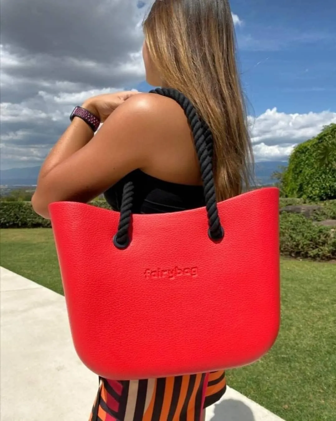 Rubber Tote Handbag with Rope Handles and Faux Leather Strap Lightweight Waterproof Shoulder Bag with EVA Foam Rubber