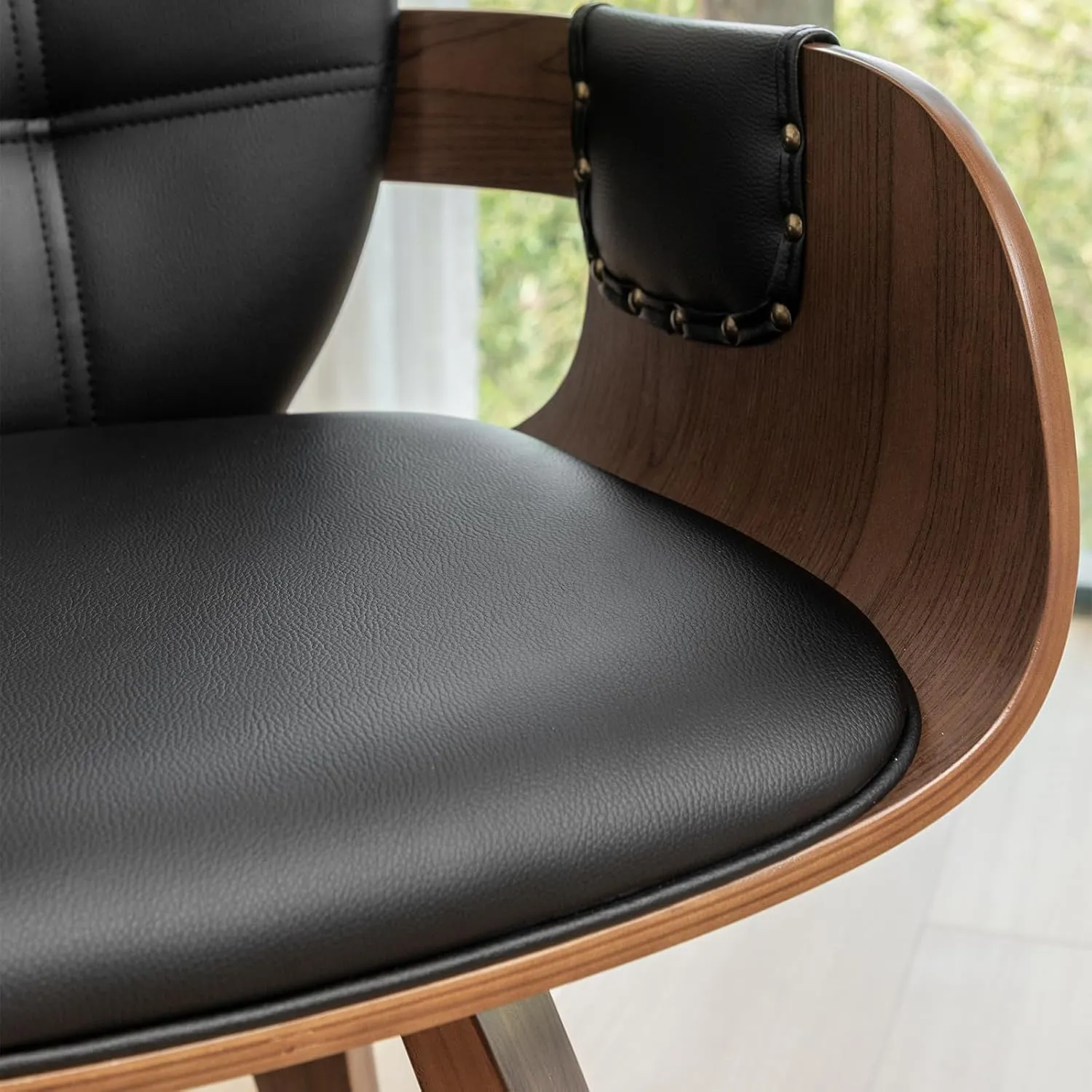 Set of 2 Mid Century Modern Chairs - Swivel Dining Chairs with Arms and Curved Back, Faux Leather Reception Room Chairs, Ideal for Kitchen/Living Room/Reception/Desk (Walnut Black)