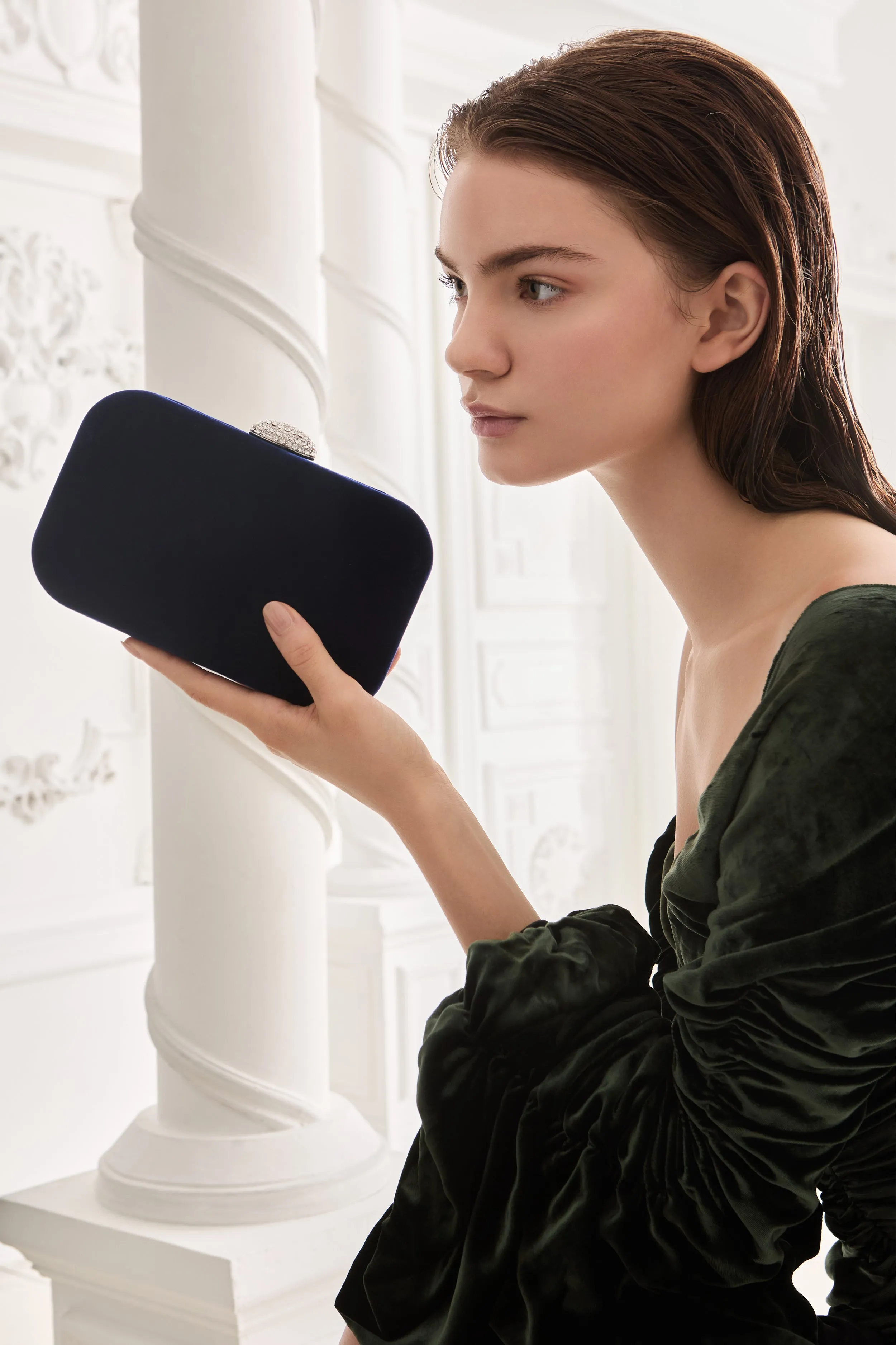 Sienna Velvet Clutch (Midnight Blue)