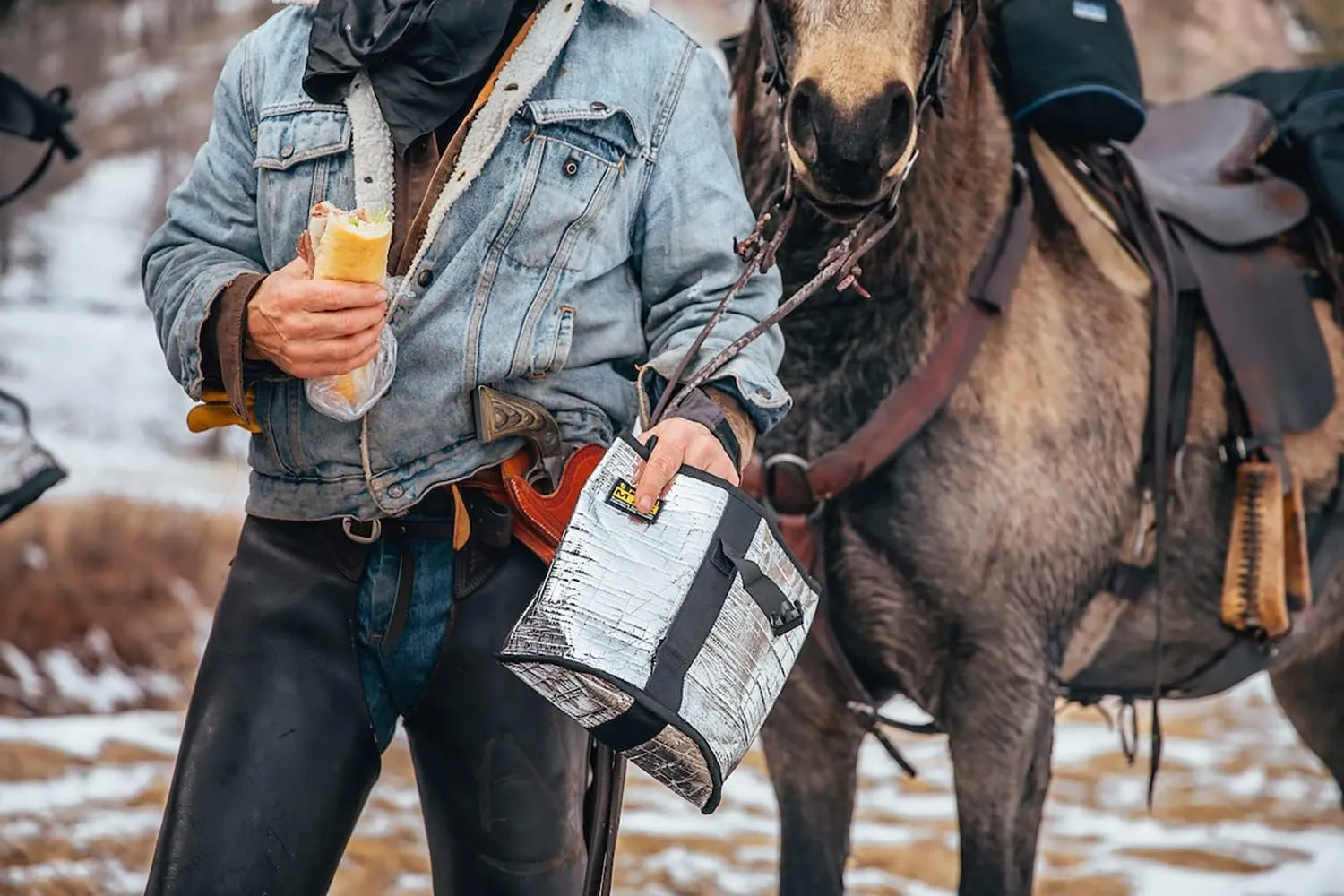 TrailMax Medium Horse Pommel Bags for Your Western Saddle; Insulated Saddle Bags for Horses; Camera or Cellphone Saddle Bag; Secured W/Straps Around Pommel of Western or Endurance Saddles