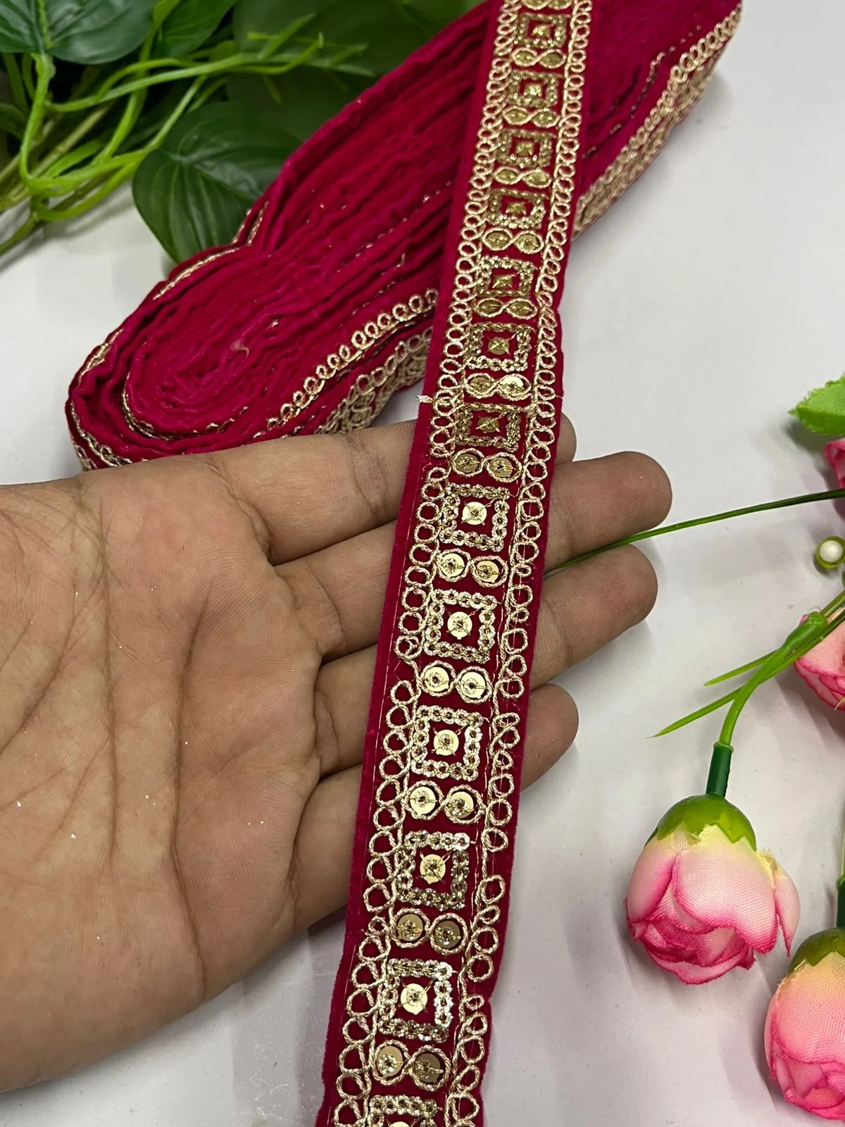 Velvet Saree Lace Trim | Indian Velvet Embroidered Lace Border for Saree and Dupatta (9 Mtr) | Rani Pink