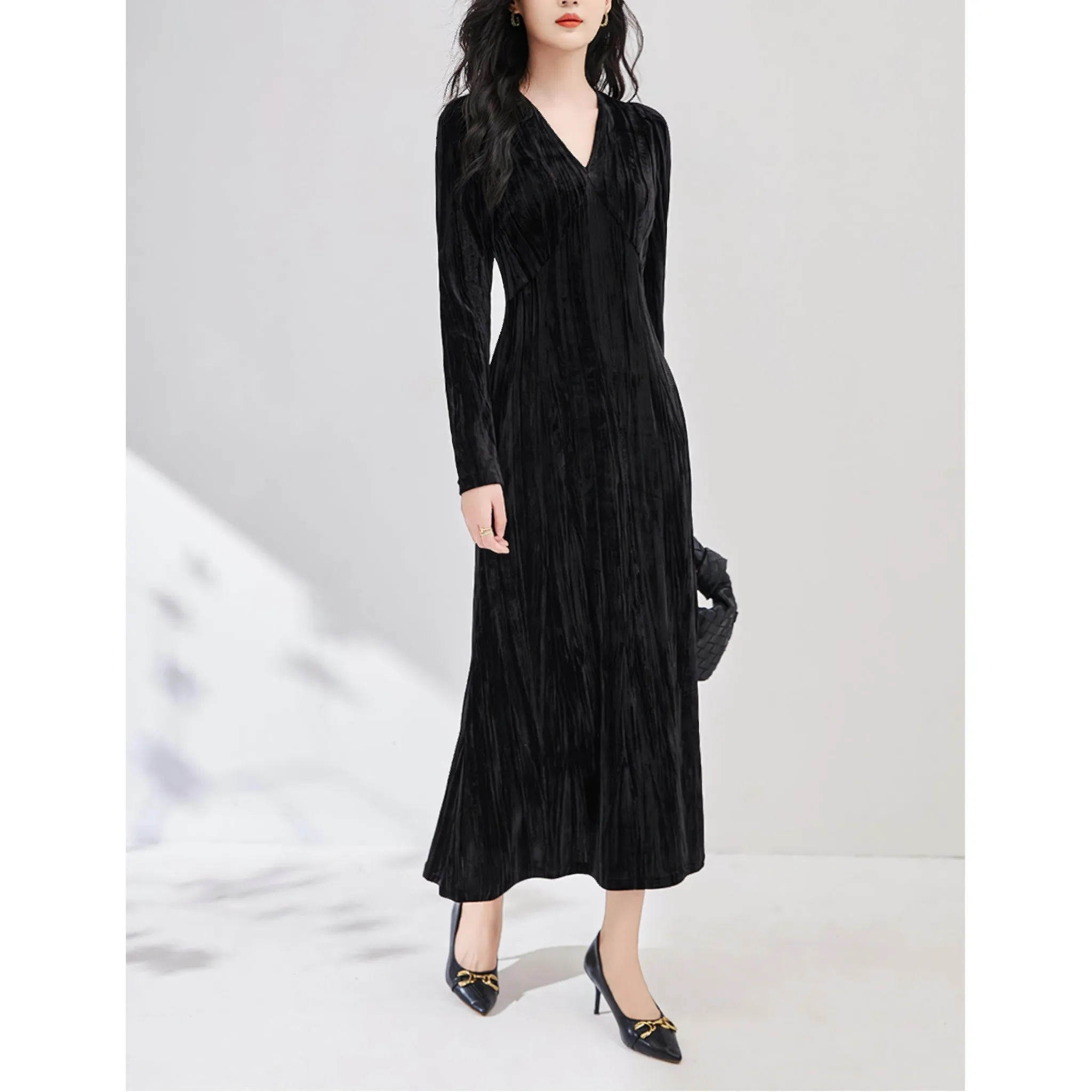 Velvet V-Neck Long Sleeve Maxi Dress