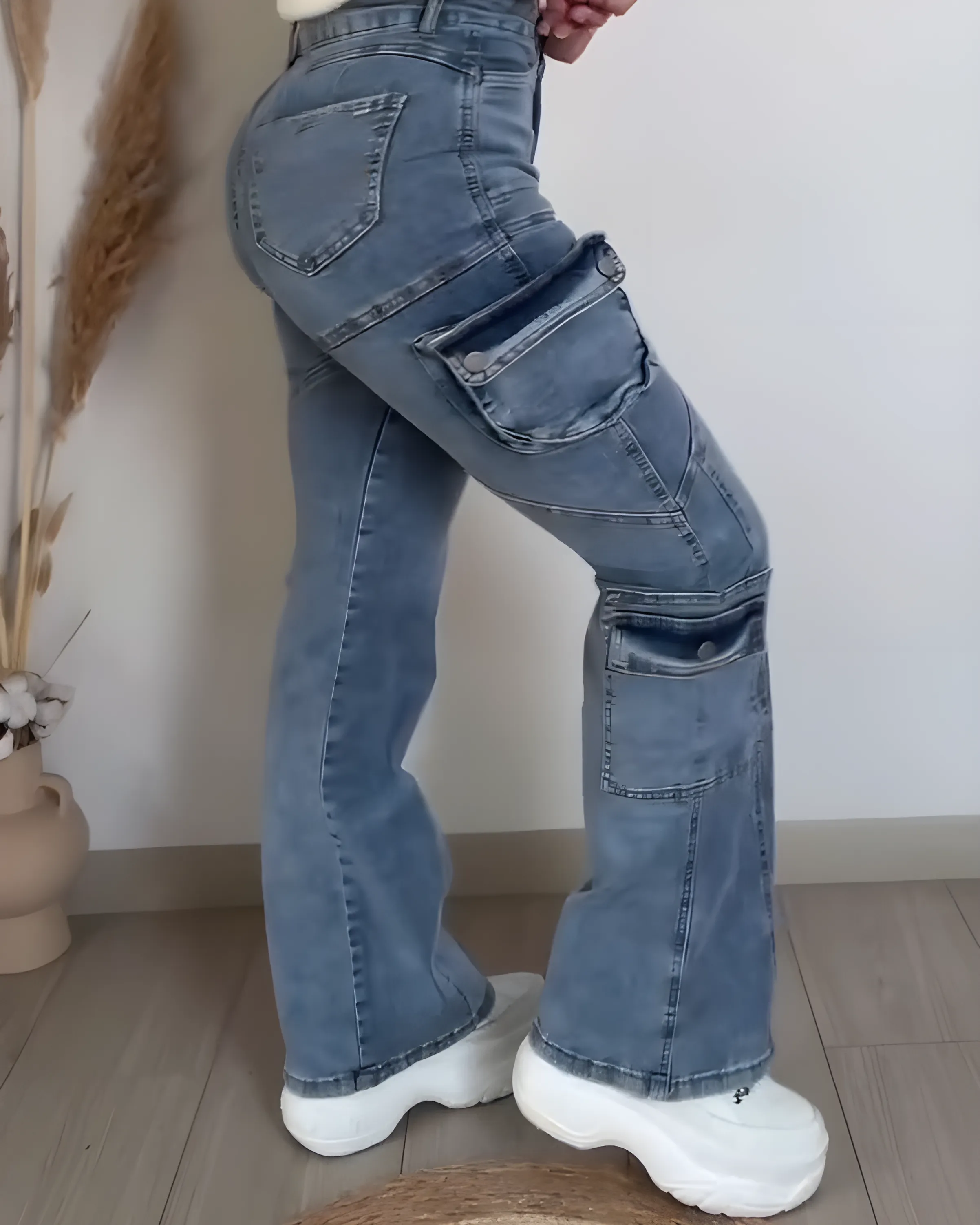 Women's Multi-Pocket Cargo Straight Jeans